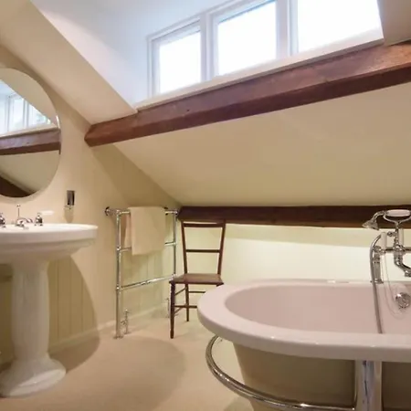 Barnhowe, Elterwater